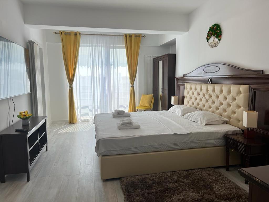 Urban Apartments And Studios - City Center Яссы Экстерьер фото
